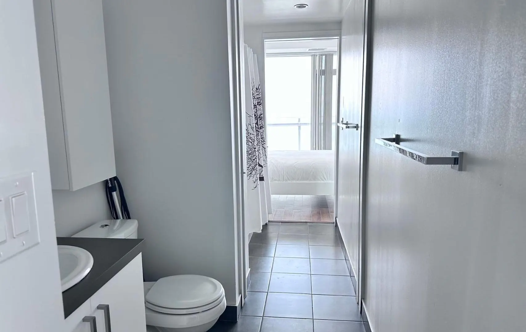 Apartment 6 Guests Modern Condo With Lake Views Near Cn Tower Fully Equipped Toronto