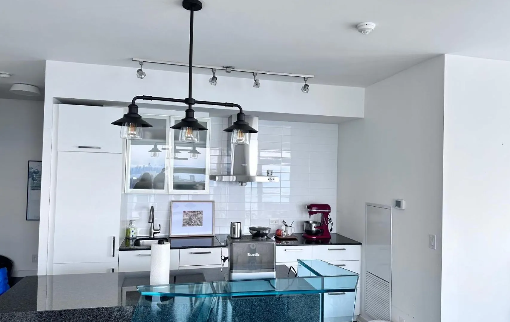 6 Guests Modern Condo With Lake Views Near Cn Tower Fully Equipped Toronto Apartment